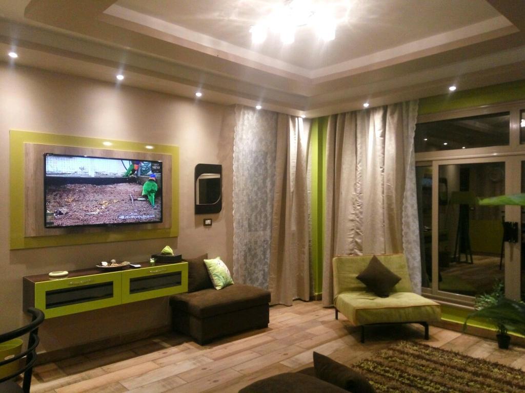 Luxury Mamoura Apartment